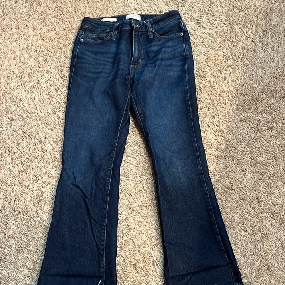 Universal thread crops